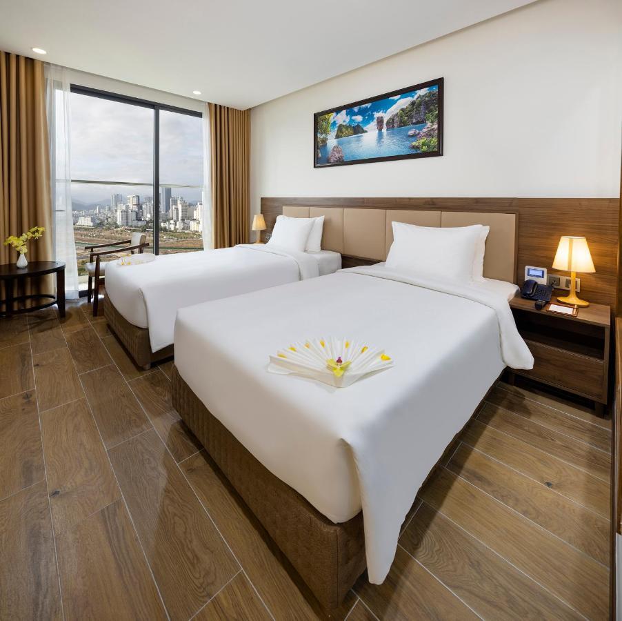 Hotel Miracle Luxury Nha Trang Exterior foto